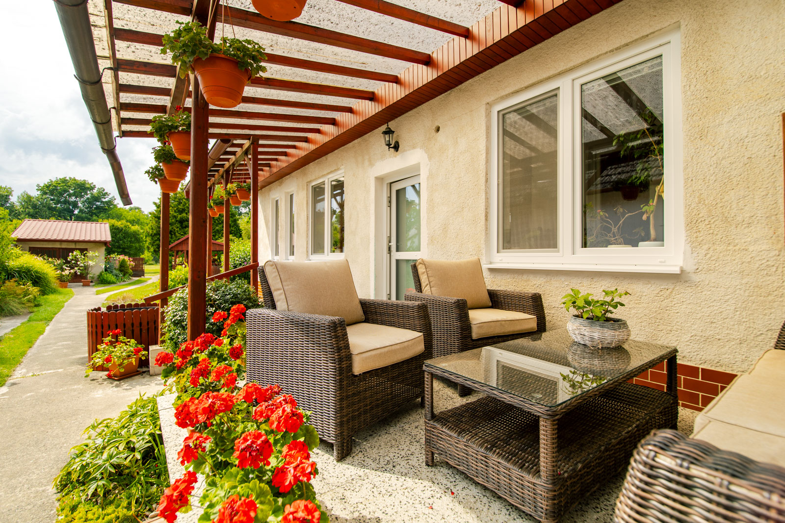 Na predaj 5-izbový rodinný dom s veľkým pozemkom v obci Pobedim